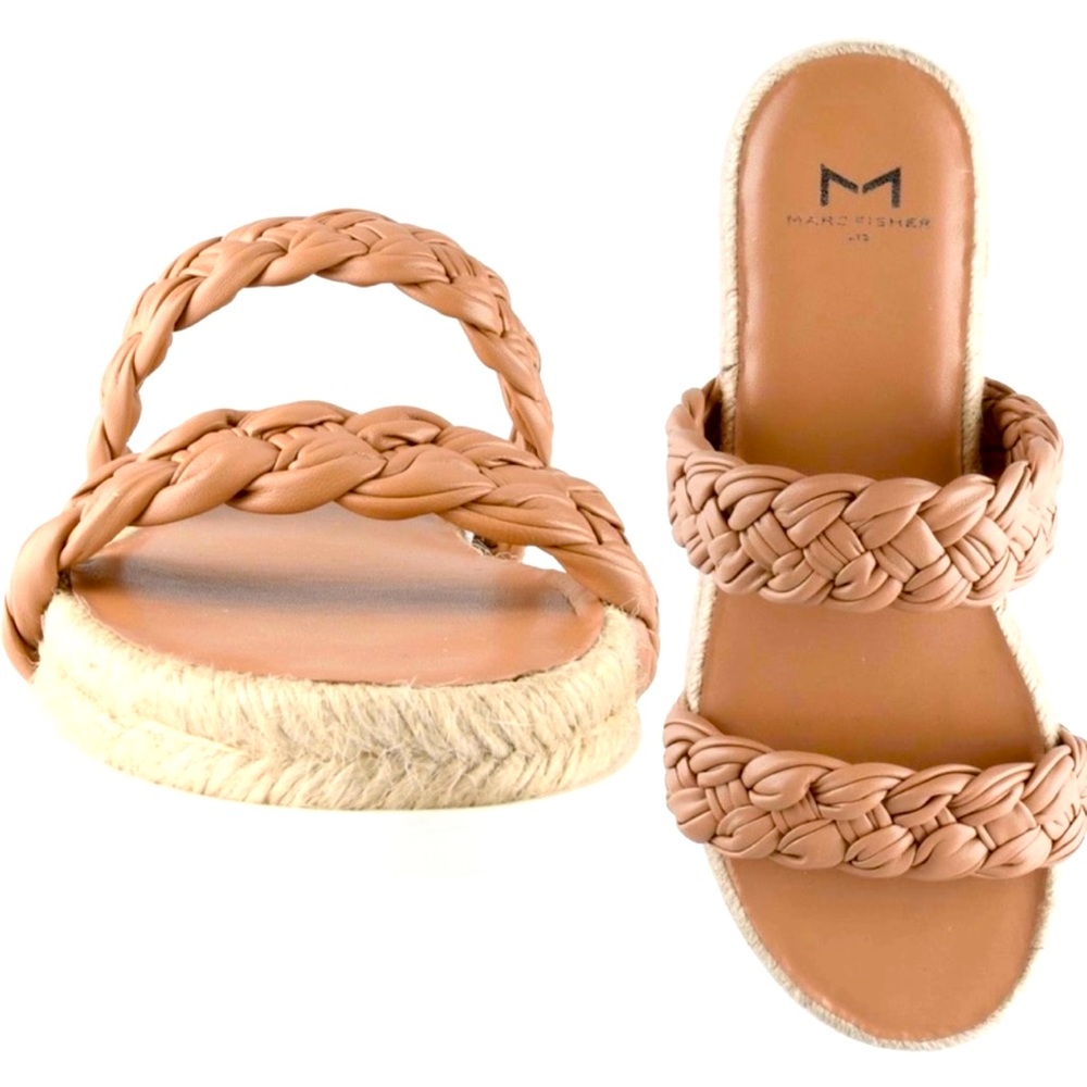 Excellent condition sandals!!